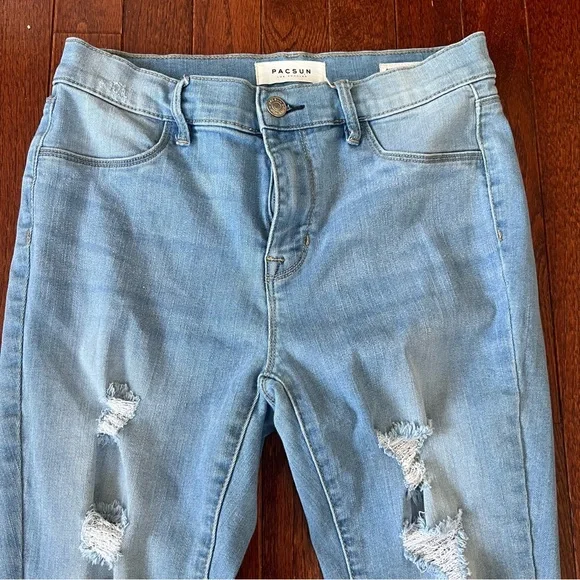 ❌DONATED 1/3/25 Pacsun Distressed Lightwash Skinny Jegging - Picture 3 of 11